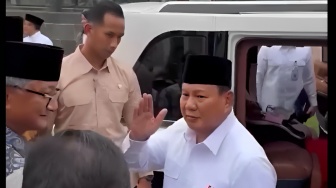 Indef: Prabowo Tak Bisa Capai Target Ekonomi 8 Persen Akibat Kabinet Gemuk