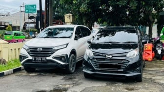 Dikejar Matel, Pengemudi Mobil Tancap Gas dan Tabrak Sepeda Motor