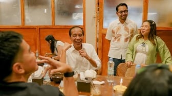 Gara-Gara Jokowi, Kiky Saputri Ubah Tagline Kafe Miliknya yang Baru Dibuka