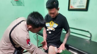 Petugas Tiket Pantai Santolo Garut Nyaris Kehilangan Nyawa, Ditikam Pria Mabuk Saat Bertugas