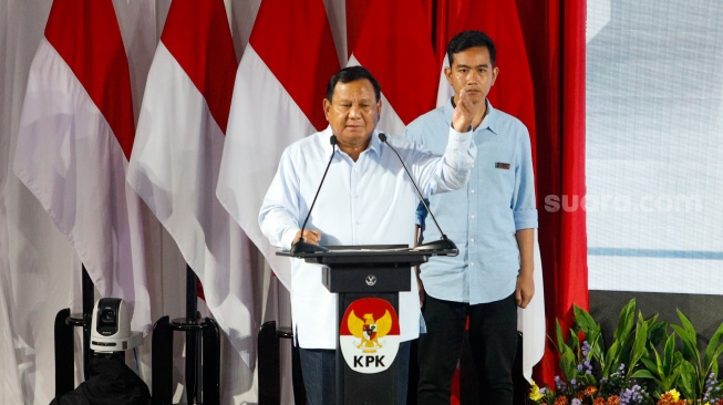 Jelang Debat Kelima Pilpres 2024, Prabowo-Gibran Dapat Dukungan dari Ribuan Santri di Sukabumi