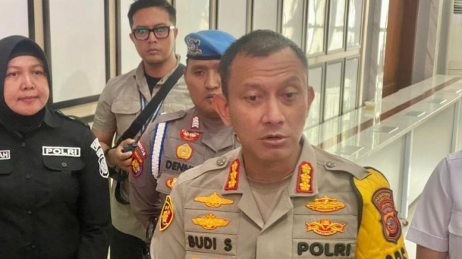 Kapolrestabes Bandung Kombes Polisi Budi Sartono saat memberikan keterangan di Bandung, Jawa Barat, Senin (9/12/2024). (ANTARA/Rubby Jovan)